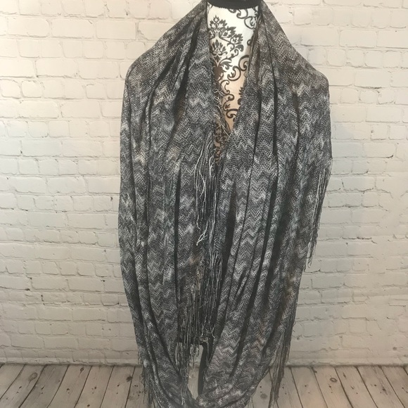 Fringe Maurices Scarf - Picture 2 of 3